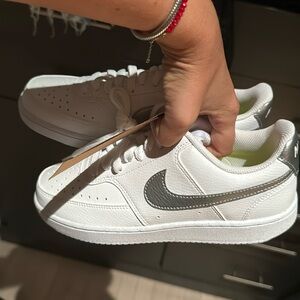 Nike Women's White and Gray Sneakers